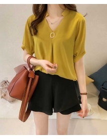 blouse import T4728