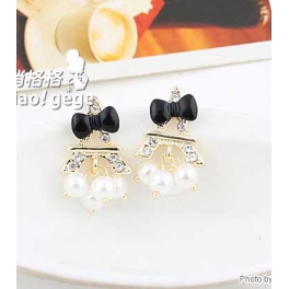 anting wanita motif eiffel TT0374